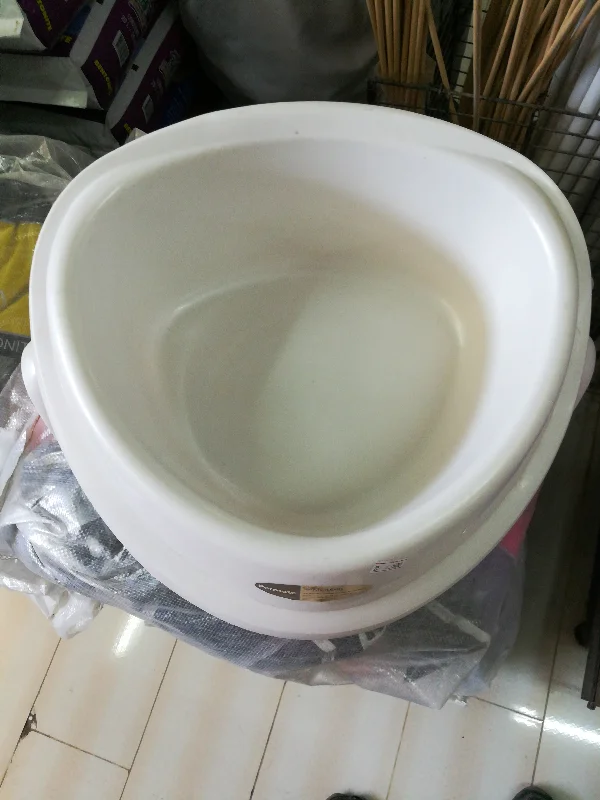 Petmate 18cup Feeding Bowl