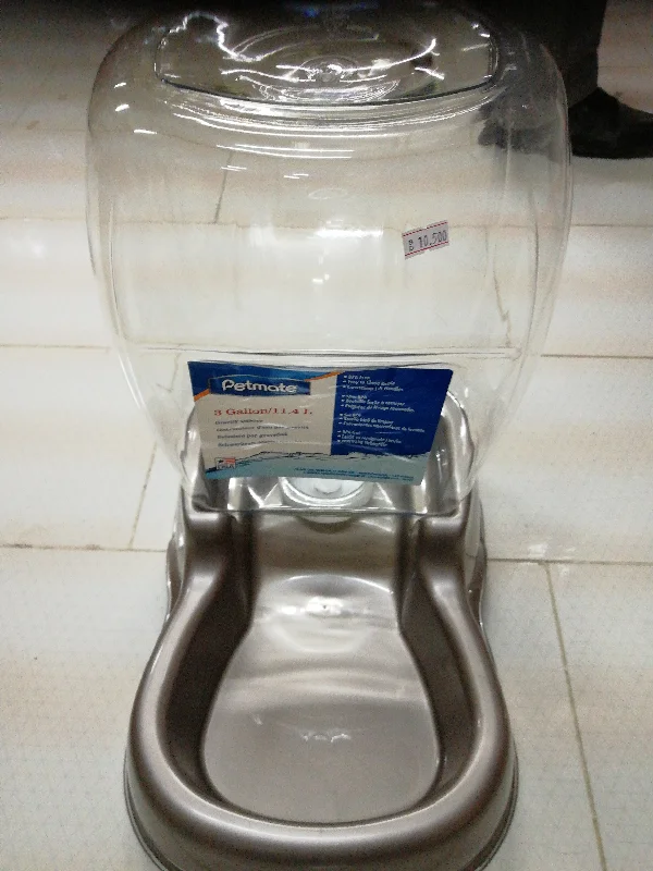 Petmate. Gravity Waterer..11.4 Liter